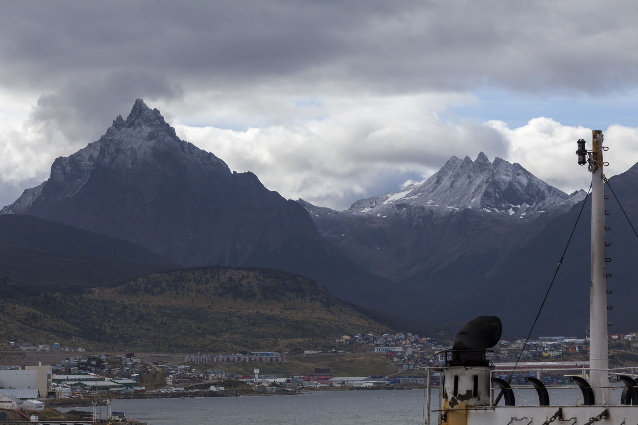 Martial Mountains, Ushuaia