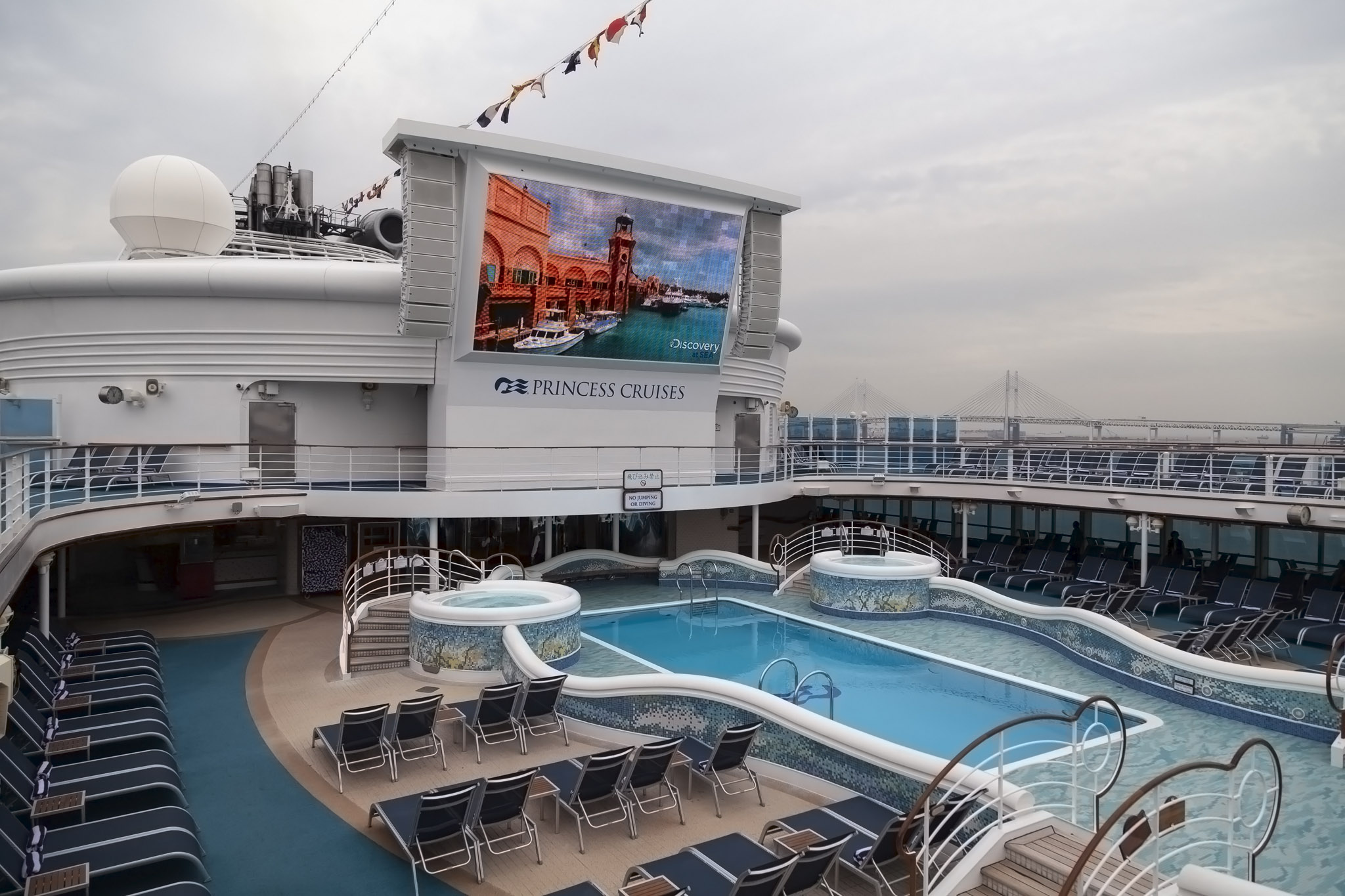 Diamond Princess Pool