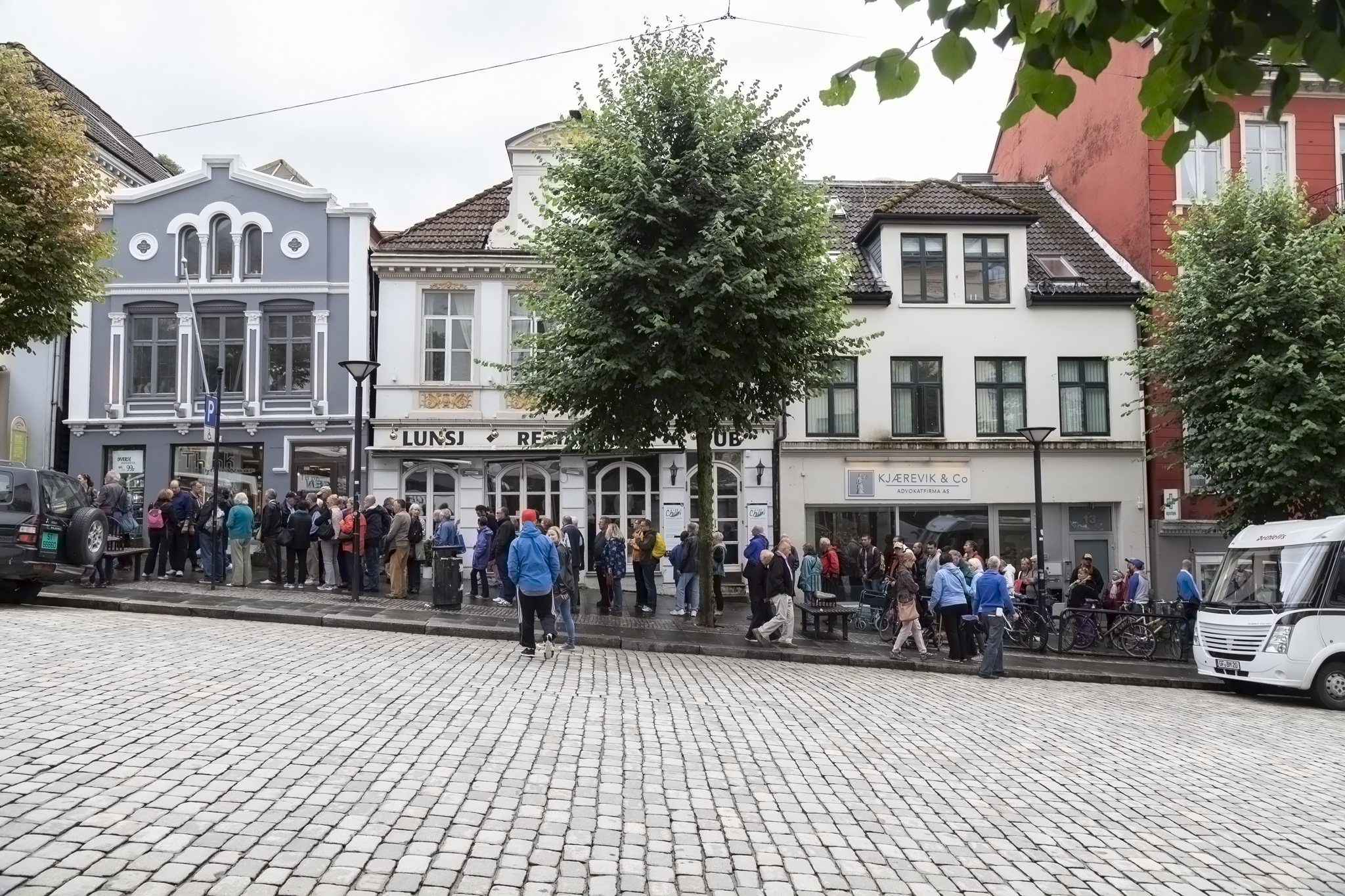 Fløibanen Funicular Railway Queue