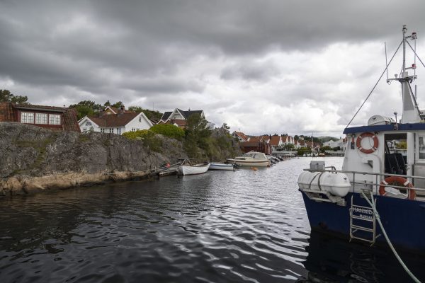 Høllen Marina