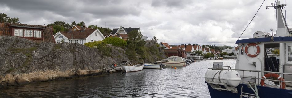 Høllen Marina